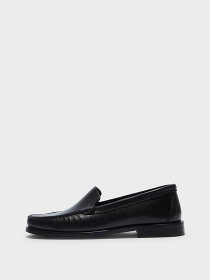 Aeyde | Arthur Leather Flats for Women | Black Calf | Round Toe | Flat Heel | Side View