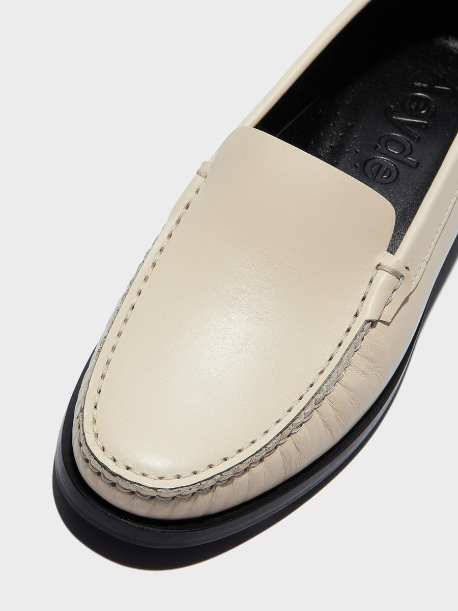 Aeyde | Arthur Leather Flats for Women | Creamy Calf | Round Toe | Flat Heel | Heel Details