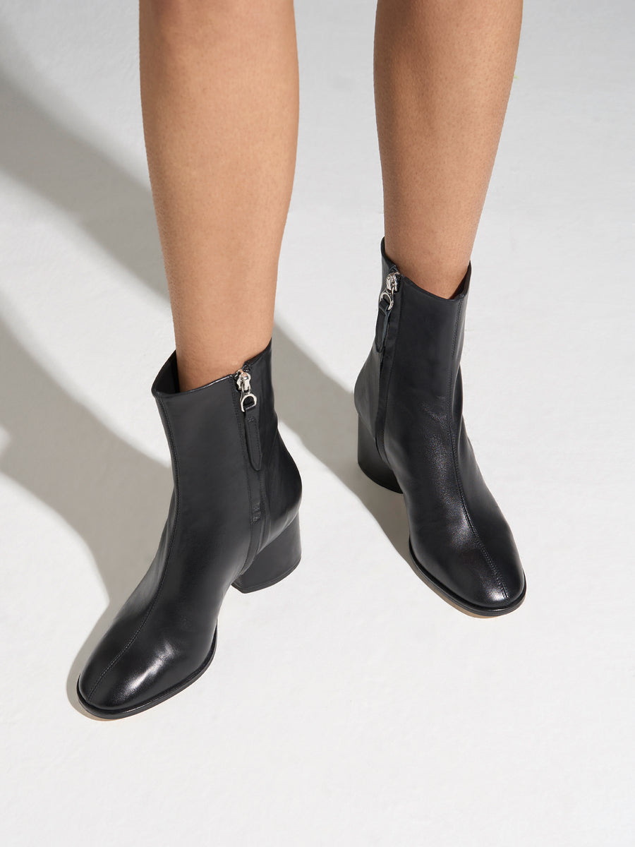 Ayla Round-Toe Boots
