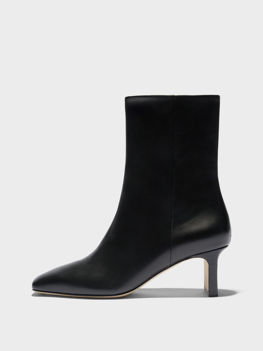 Aeyde | Billie Square-Toe Ankle Boots Leather Ankle Boots for Women | Black Calf | Square Toe | Mid Heel | Side View