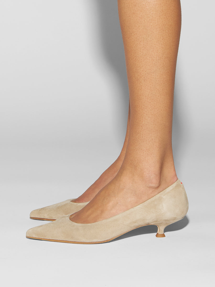 Aeyde | Cari Leather Pumps for Women | Sand Suede | Pointed Toe | Mid Heel | How to Style