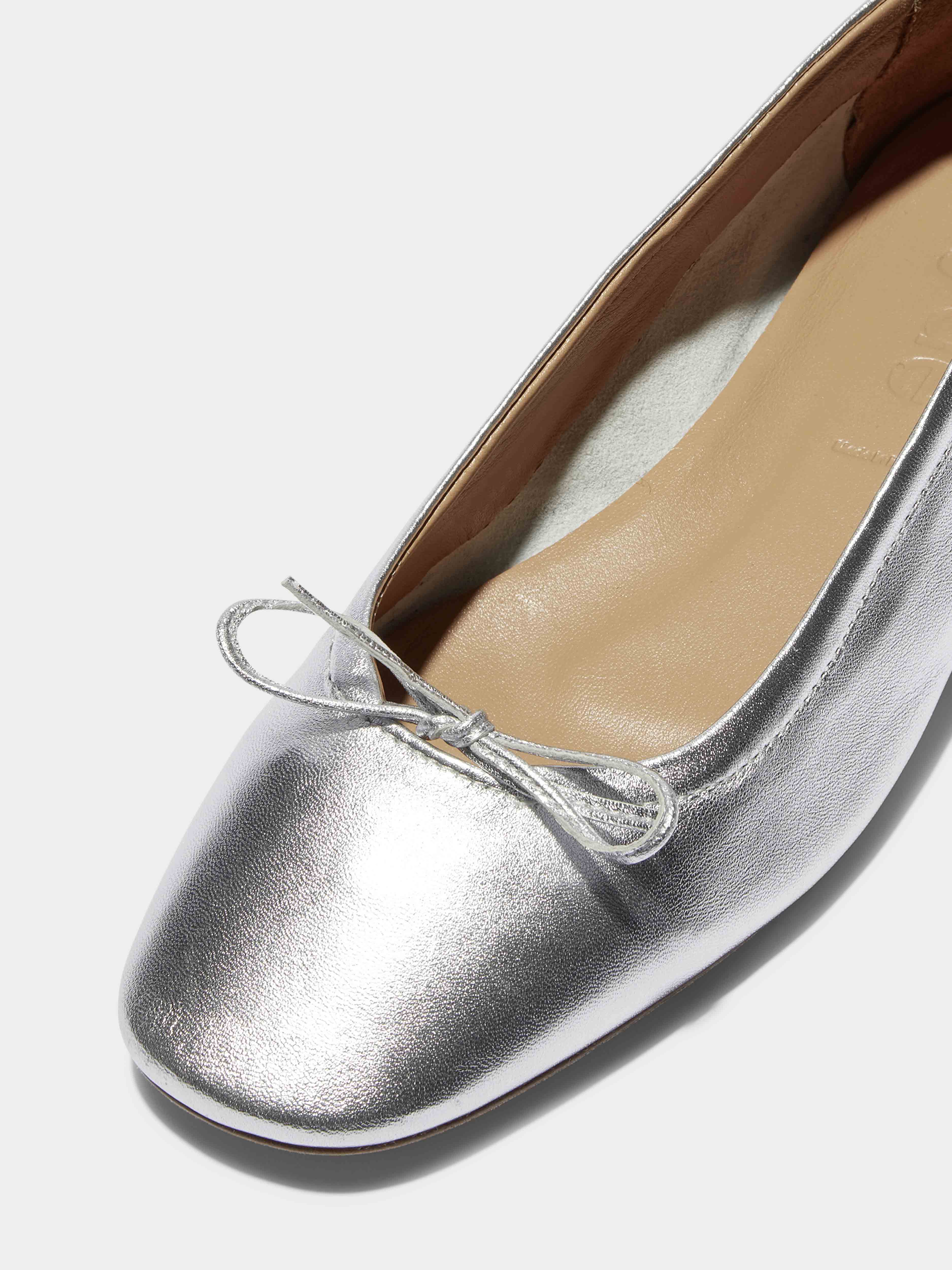 Aeyde | Delfina Leather Ballet Flats Leather Flats for Women | Silver Nappa | Round Toe | Flat Heel | Luxury Materials | Handmade in Italy