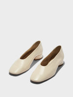 Delia Low-Heeled Ballet Pumps - Image 2