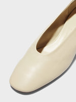 Delia Low-Heeled Ballet Pumps - Image 4