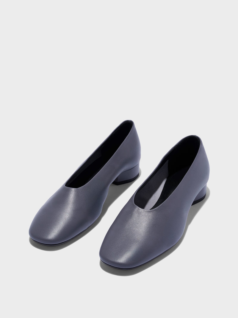 Delia Low-Heeled Ballet Pumps