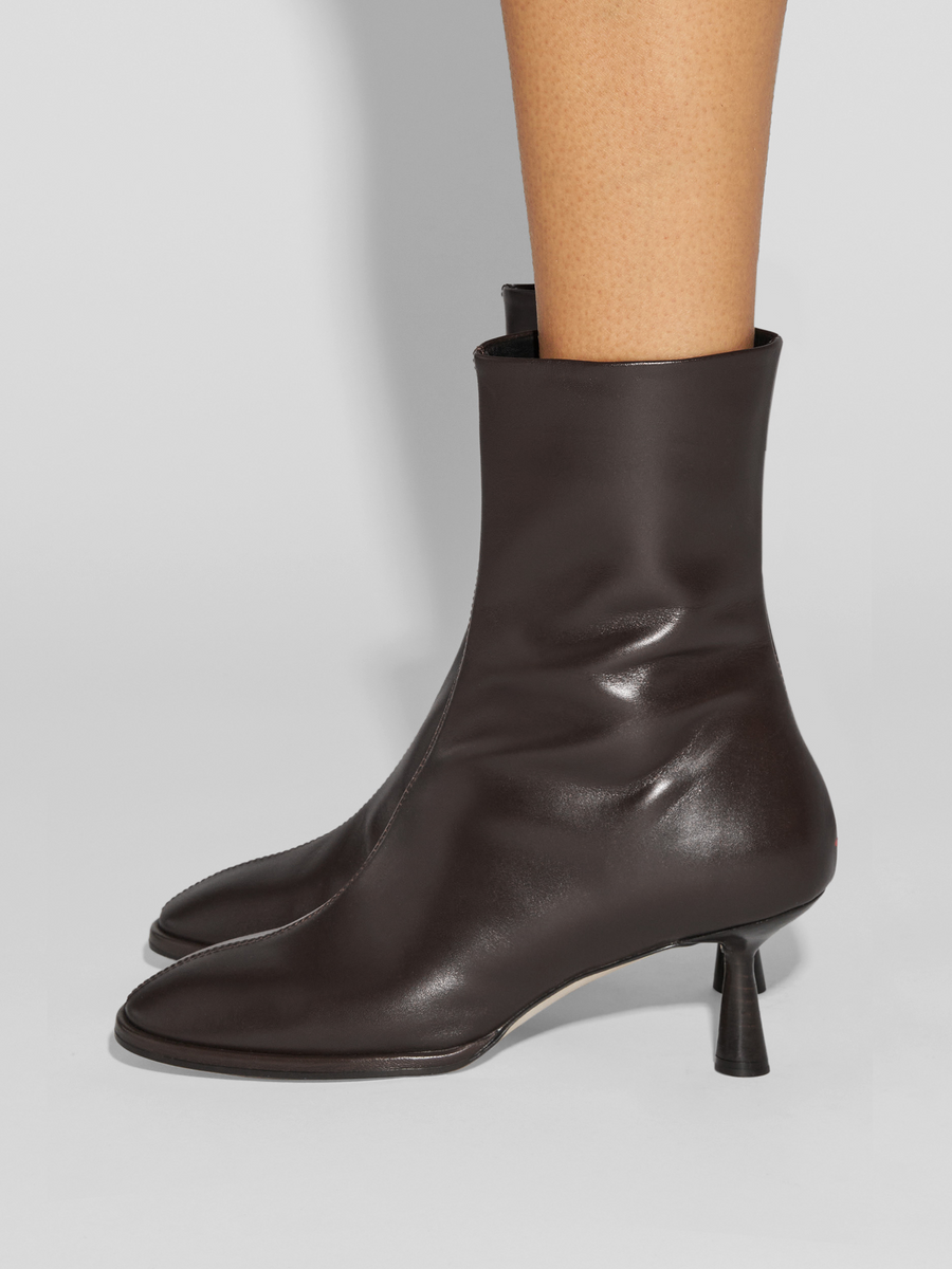 Aeyde | Dorothy Leather Ankle Boots Leather Ankle Boots for Women | Moka Calf | Round Toe | Mid Heel | How to Style