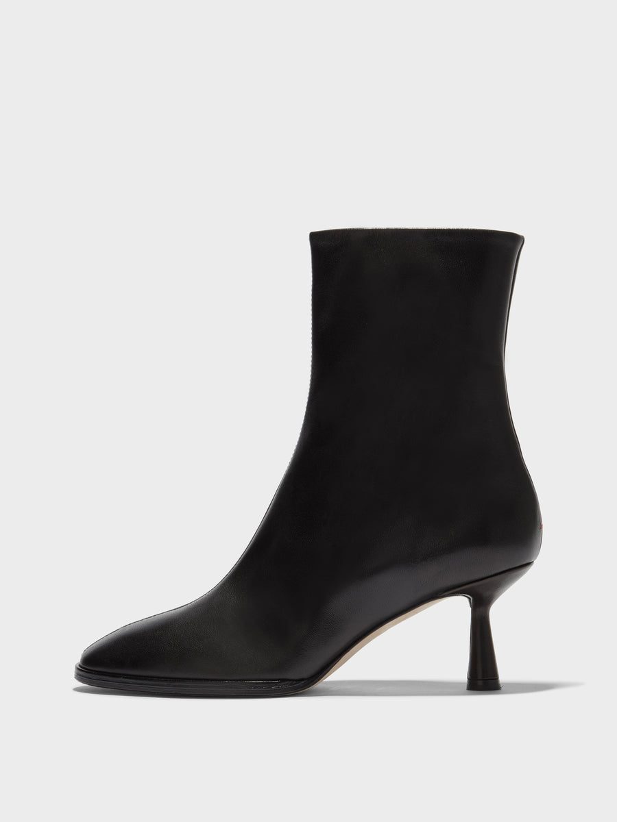 Aeyde | Dorothy Leather Ankle Boots for Women | Black Nappa | Round Toe | Mid Heel | Side View