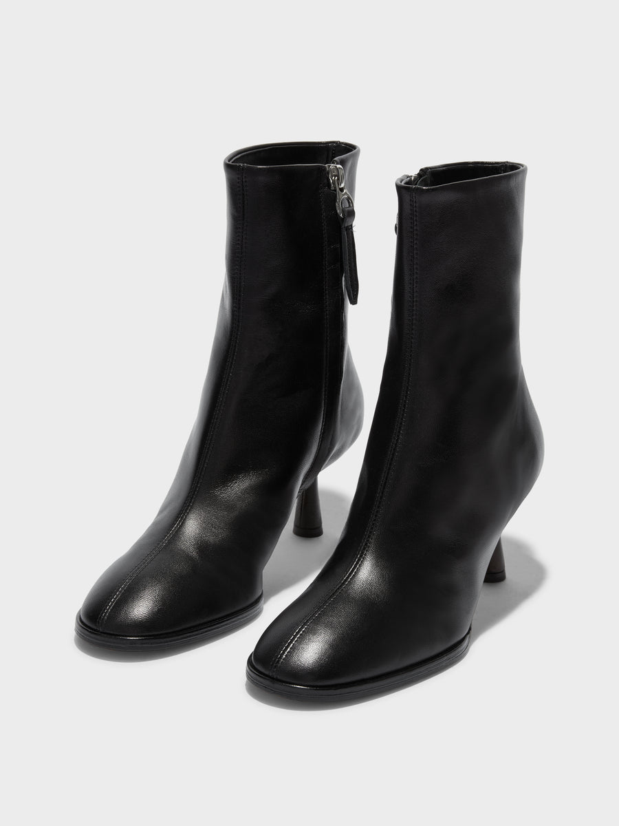 Aeyde | Dorothy Leather Ankle Boots for Women | Black Nappa | Round Toe | Mid Heel | On Feet