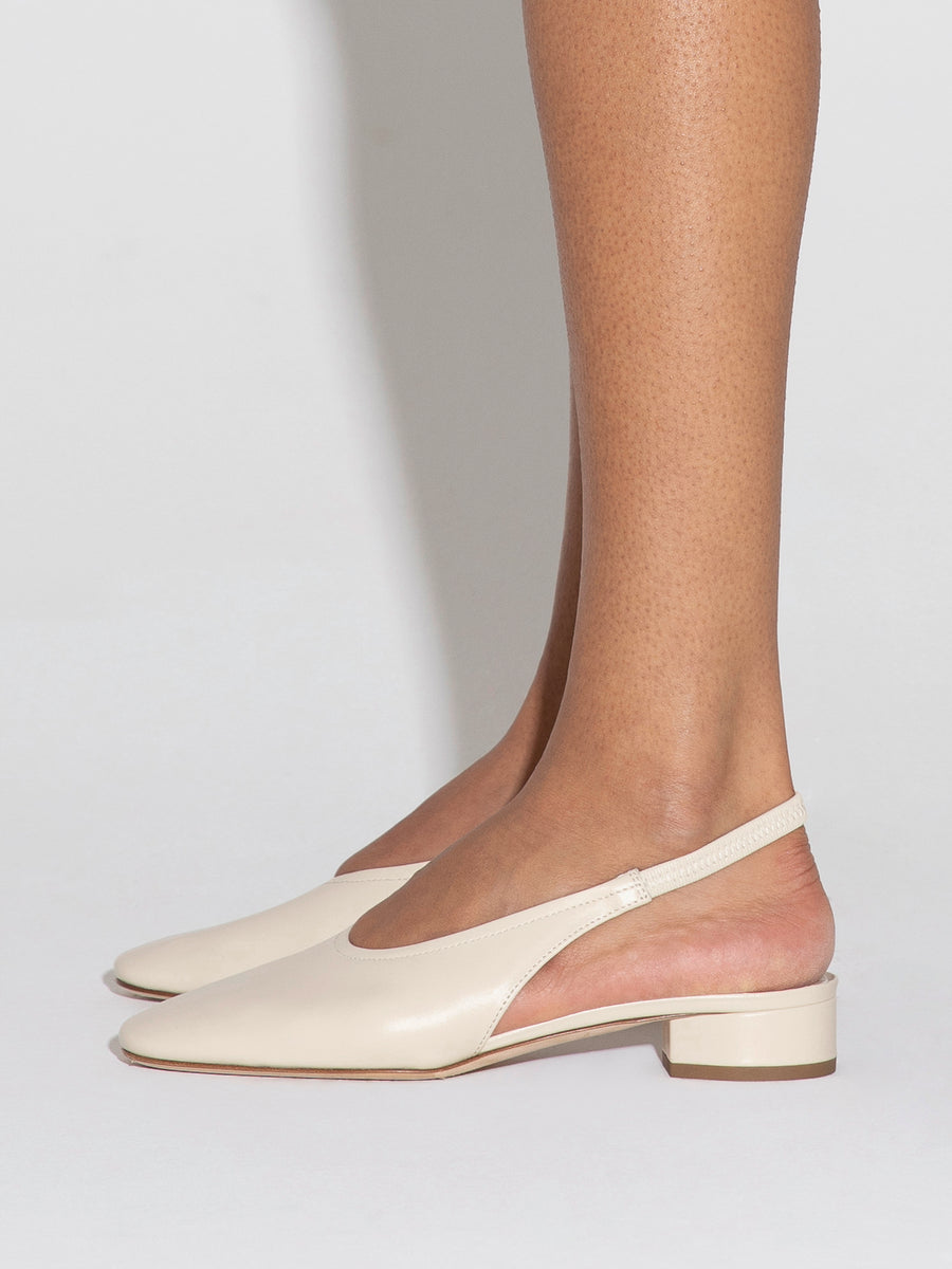 Aeyde | Dua Leather Flats for Women | Creamy Nappa | Round Toe | Low Heel | How to Style