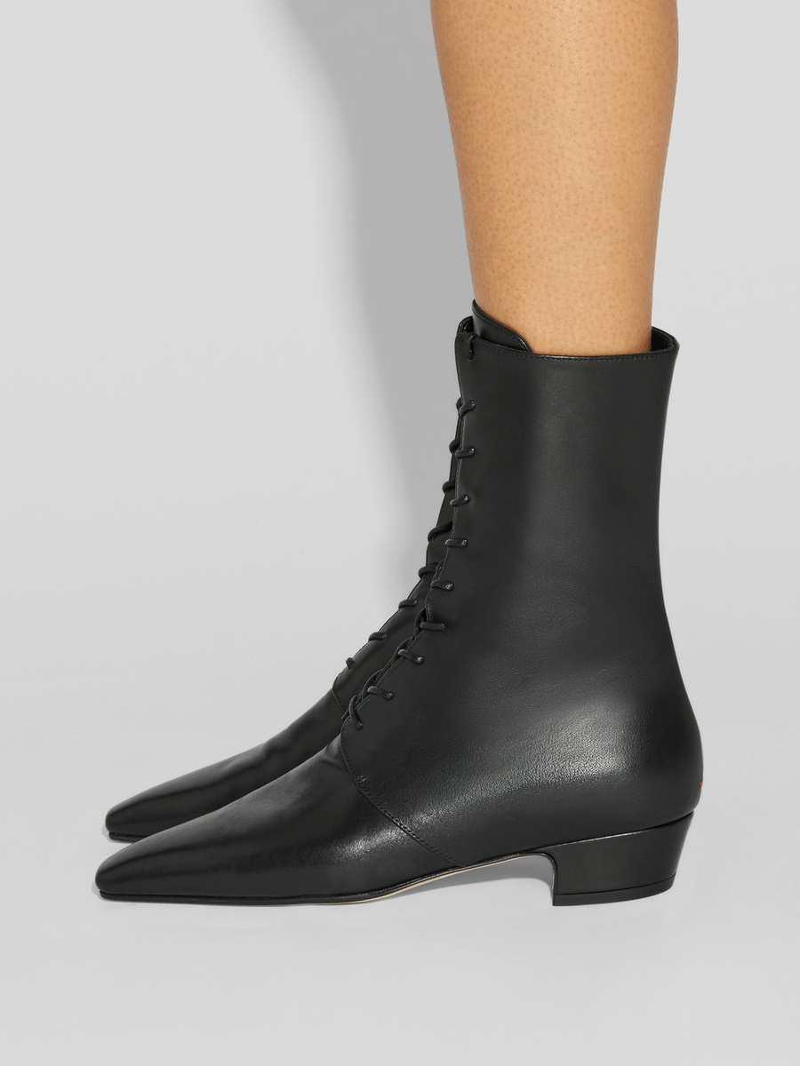 Aeyde | Elva Leather Ankle Boots Leather Ankle Boots for Women | Black Calf | Square Toe | Low Heel | How to Style