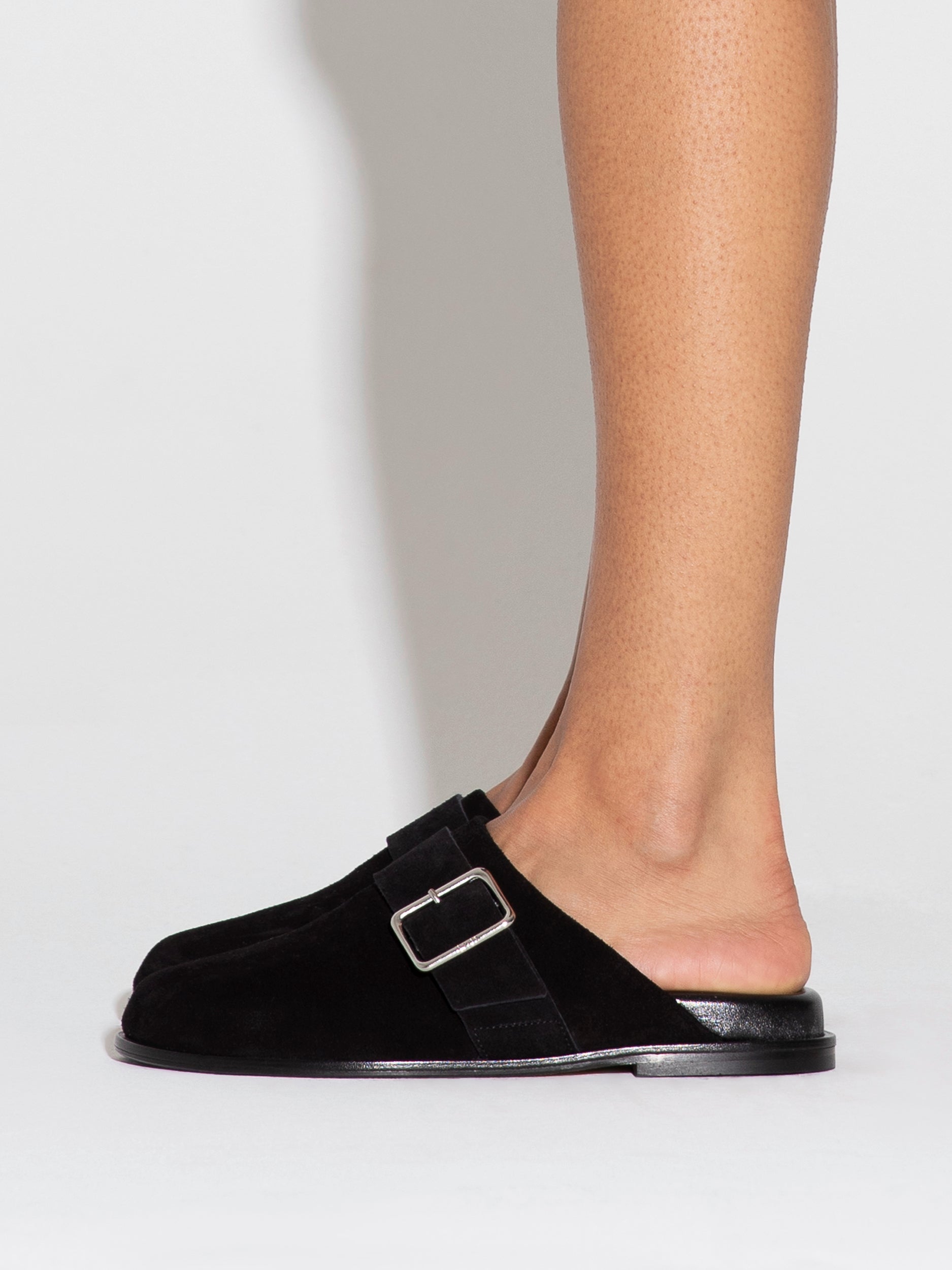 Finja Leather Slides - Image 6