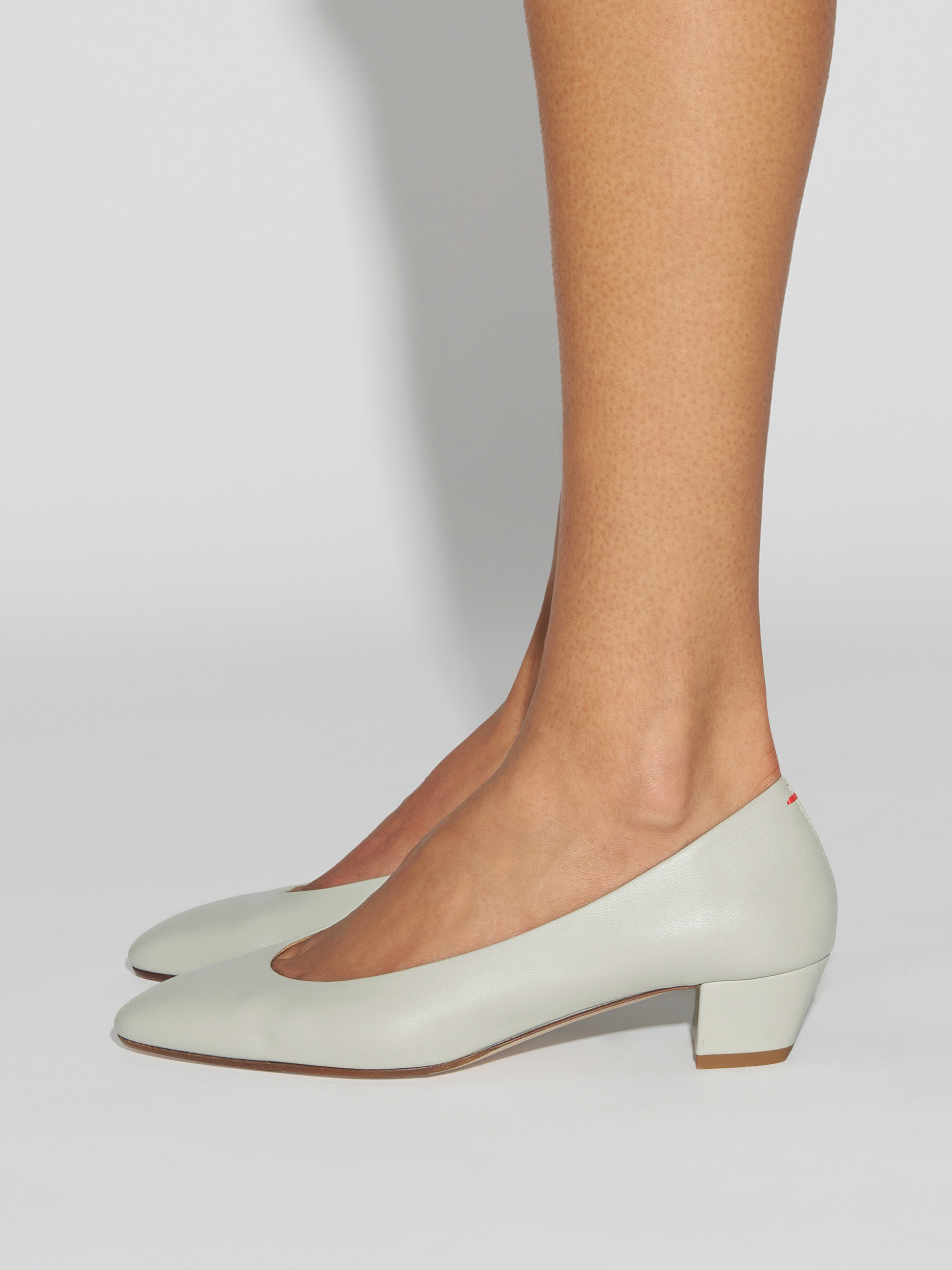 Aeyde | Helia Low-Cut Pumps Leather Pumps for Women | Cloud Nappa | Round Toe | Low Heel | How to Style