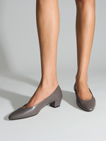 Helia Low-Cut Pumps - Image 2