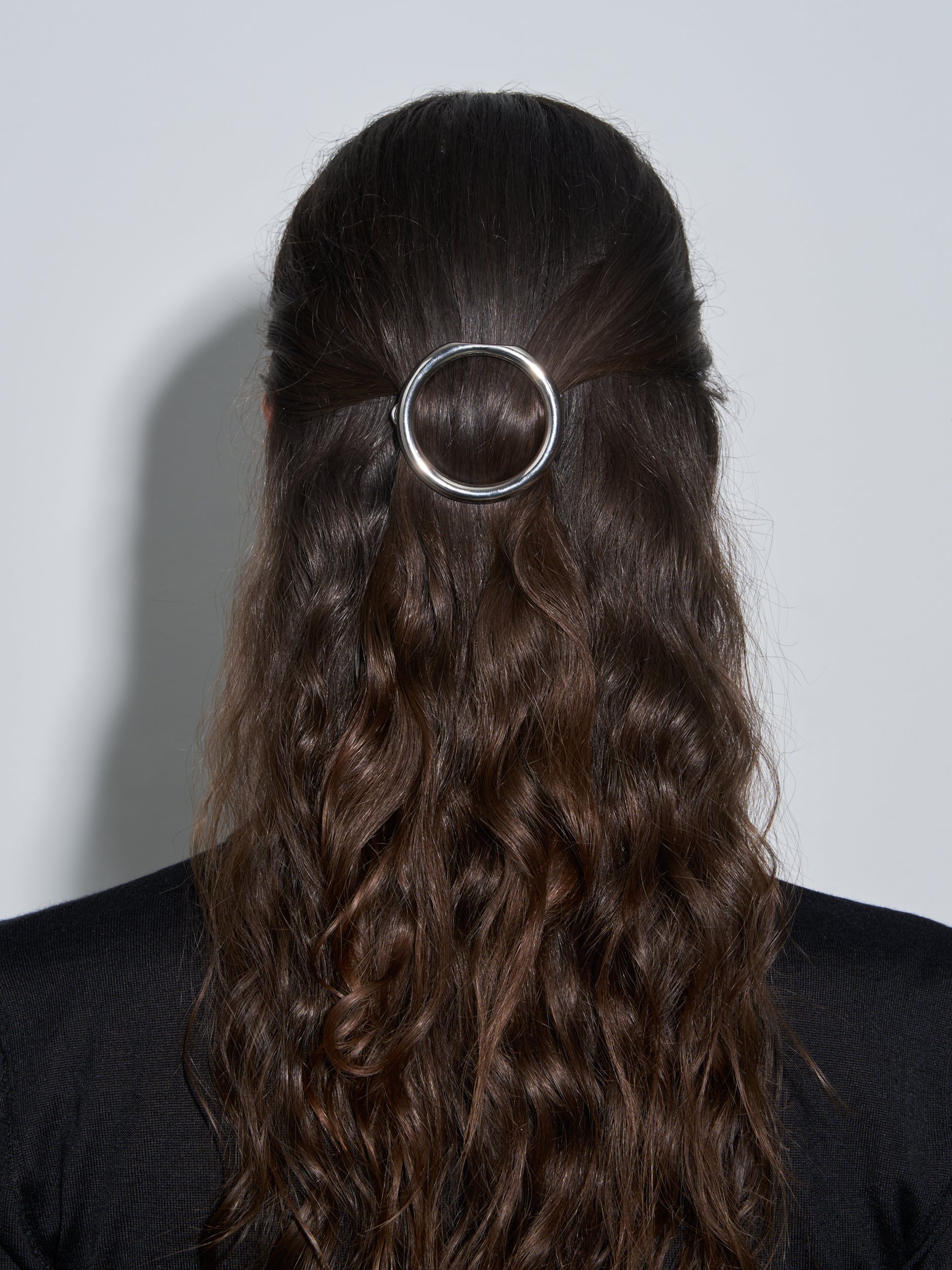 Honor Palladium-Plated Hair Clip - Image 5