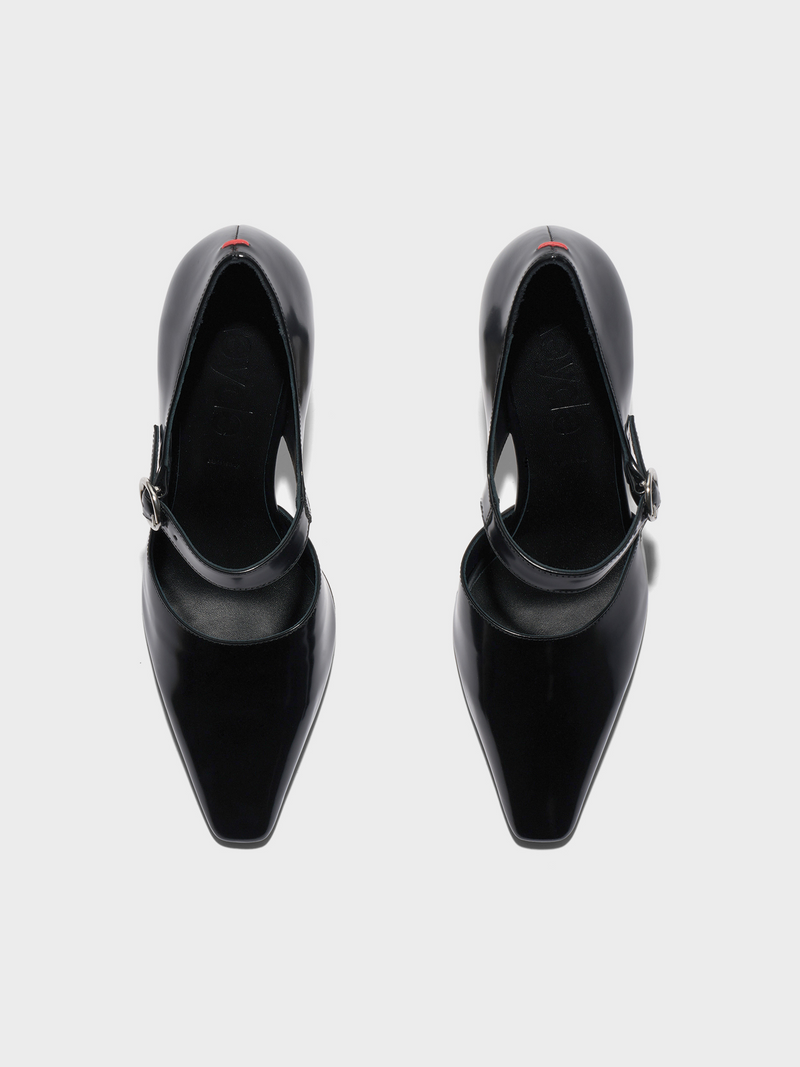 Isidora Mary-Jane Pumps