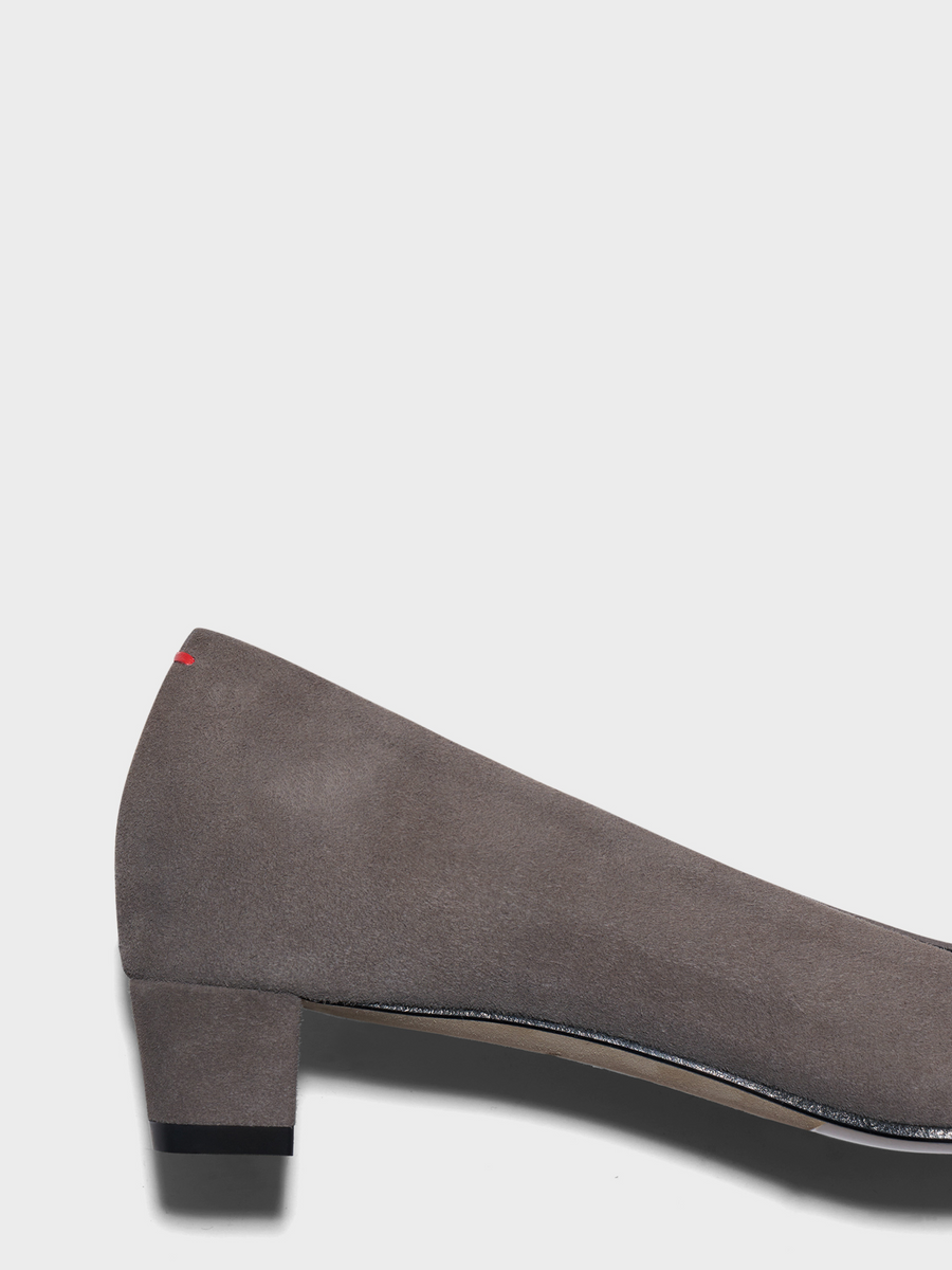Aeyde | Judi Suede Pointed Pumps Leather Pumps for Women | Taupe Suede | Pointed Toe | Low Heel | Heel Details