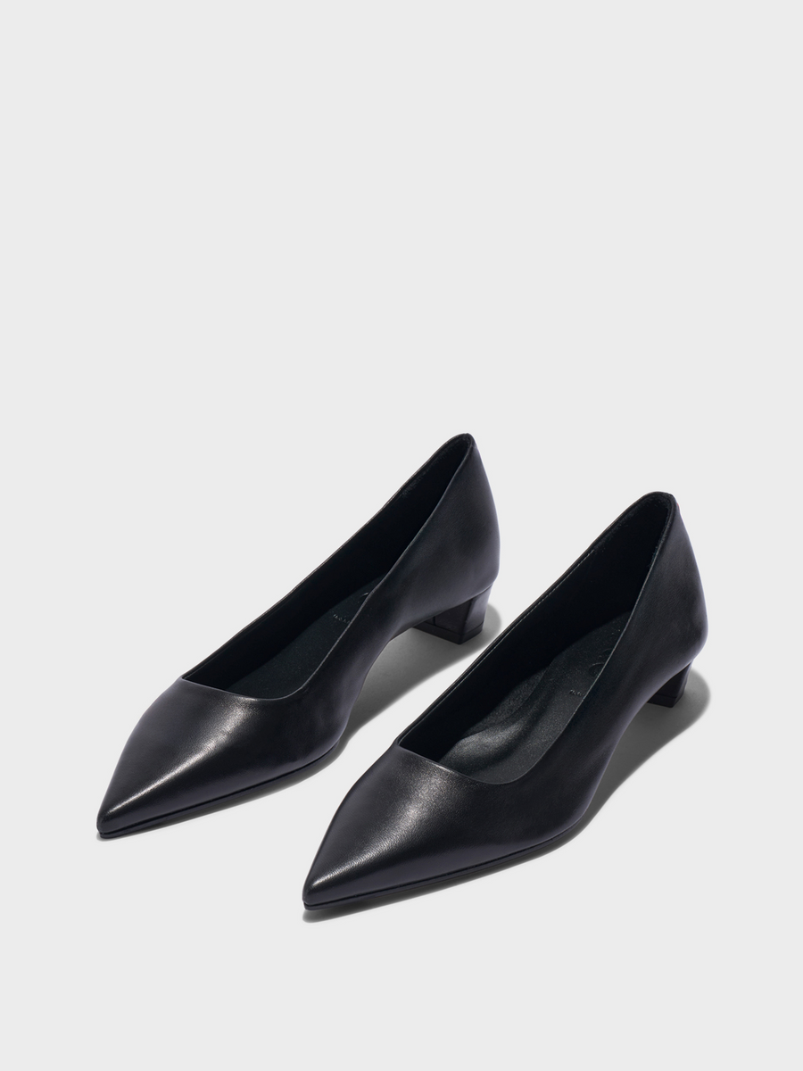 Aeyde | Judi Pointed Pumps Leather Pumps for Women | Black Nappa | Pointed Toe | Low Heel | Luxury Materials | Handmade in Italy