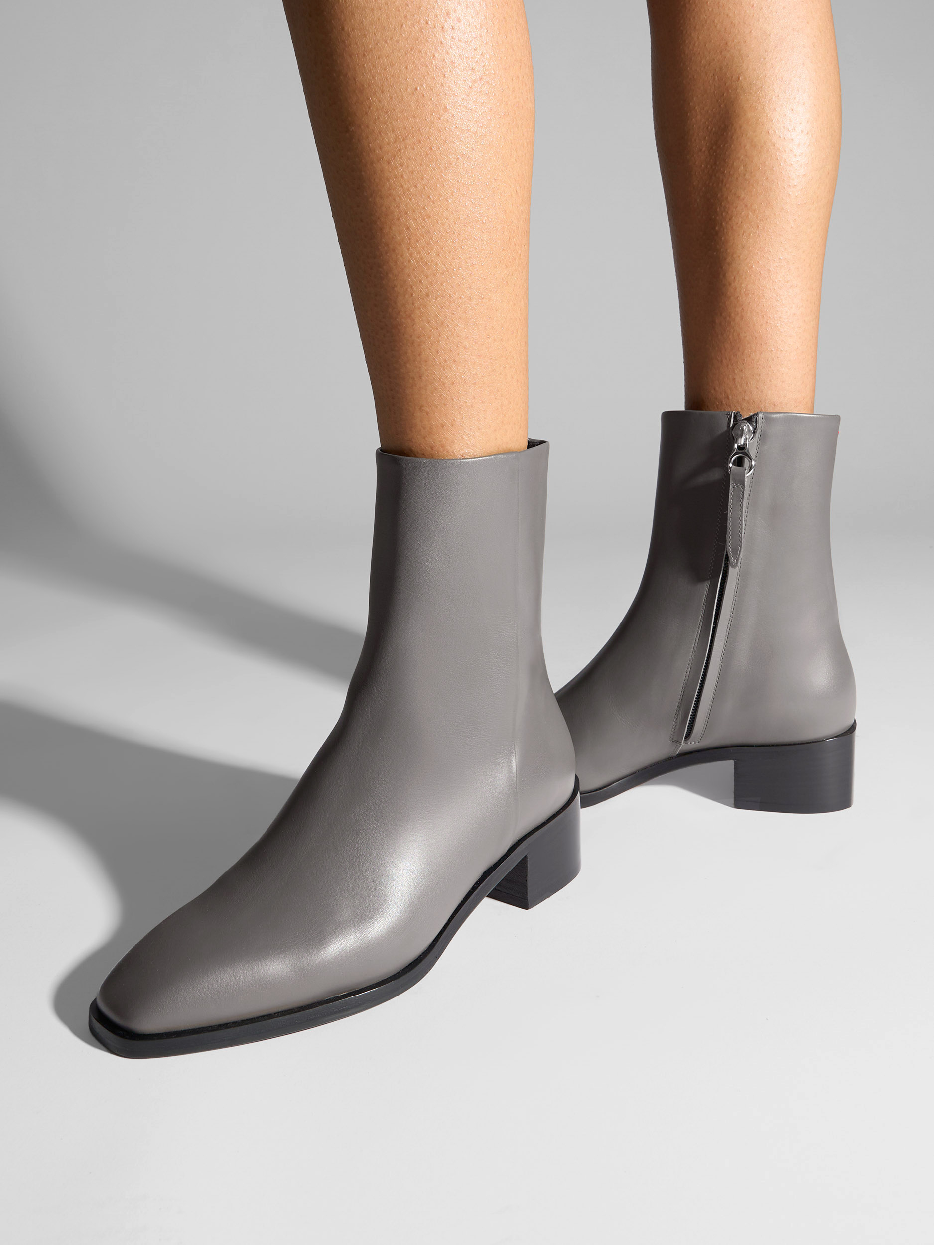 Aeyde | Lee Leather Ankle Boots Leather Ankle Boots for Women | Taupe Calf | Square Toe | Low Heel | On Feet