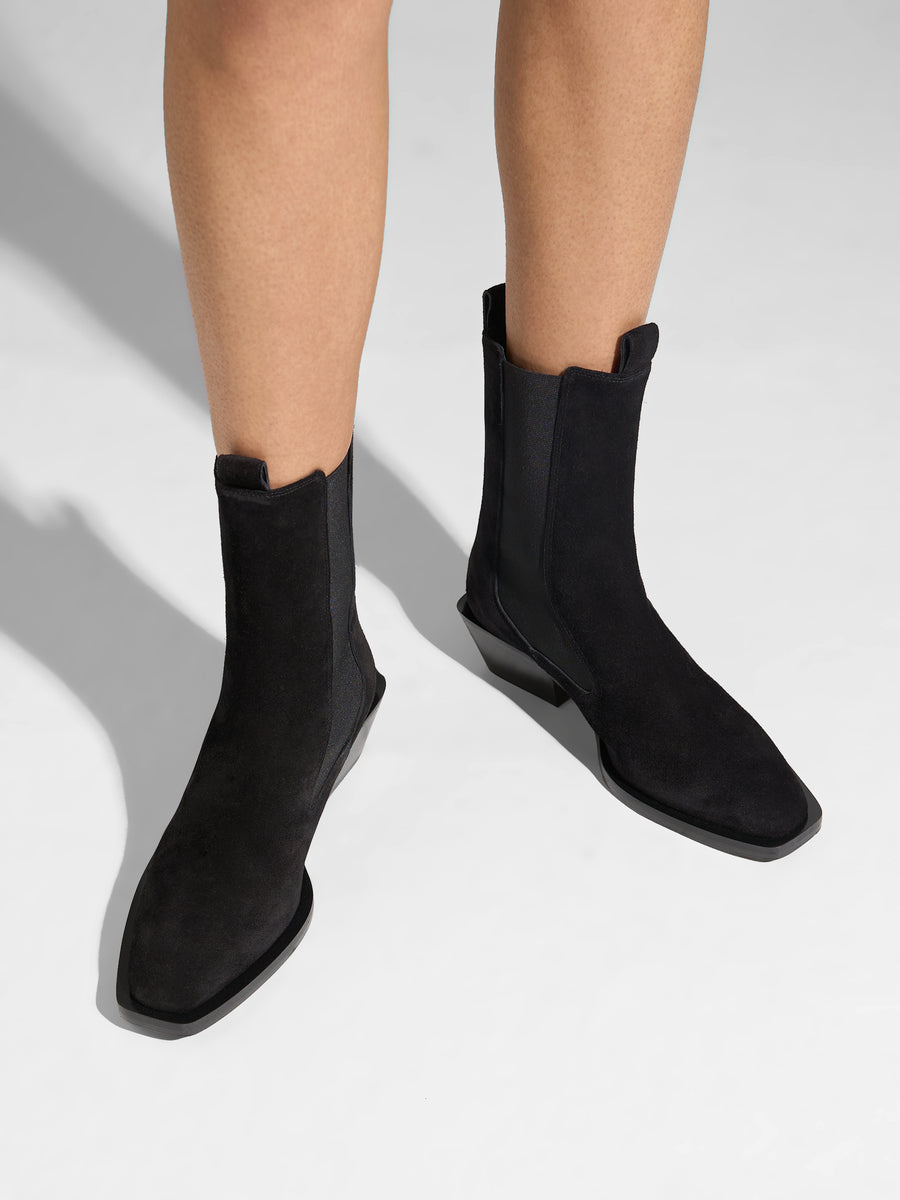 Luna Suede Chelsea Boots