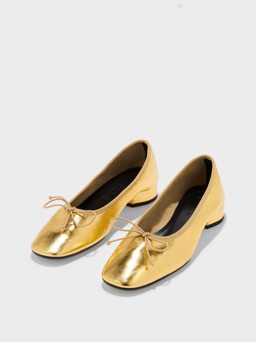 Aeyde | Onda Leather Flats for Women | Gold Crackle | Round Toe | Low Heel | Luxury Materials | Handmade in Italy