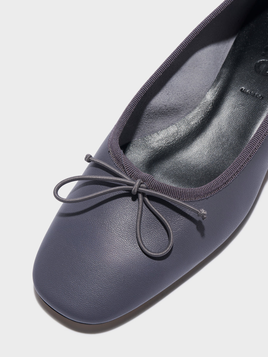 Aeyde | Onda Round-Toe Ballet Flats Leather Flats for Women | Dusty Purple Nappa | Round Toe | Low Heel | Heel Details