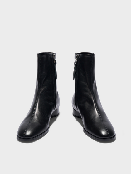 Aeyde | Roisin Leather Ankle Boots Leather Ankle Boots for Women | Black Calf | Round Toe | Low Heel | Heel Details