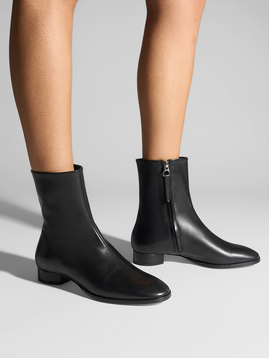 Aeyde | Roisin Leather Ankle Boots Leather Ankle Boots for Women | Black Calf | Round Toe | Low Heel | On Feet
