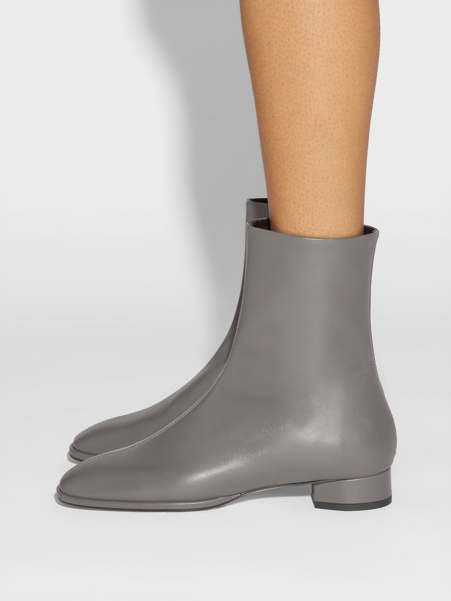 Aeyde | Roisin Leather Ankle Boots Leather Ankle Boots for Women | Taupe Calf | Round Toe | Low Heel | How to Style