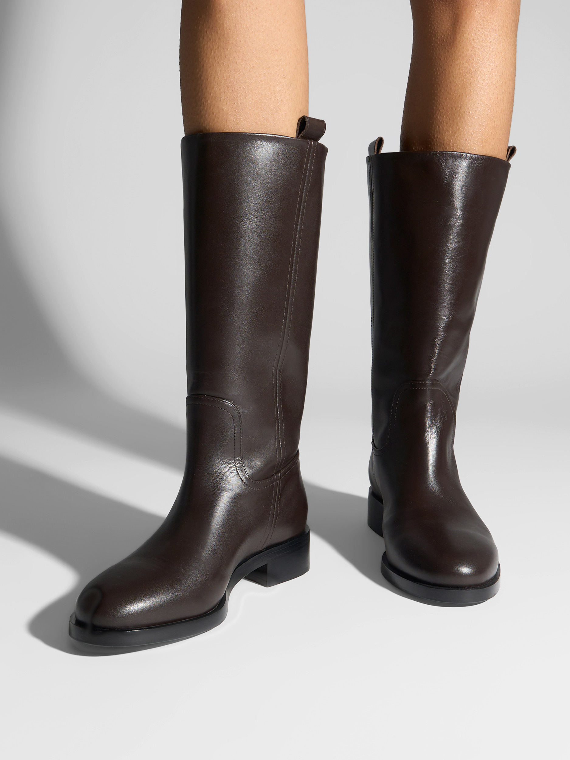 Aeyde | Theo Knee-High Boots Leather Knee High Boots for Women | Moka Calf | Round Toe | Low Heel | On Feet