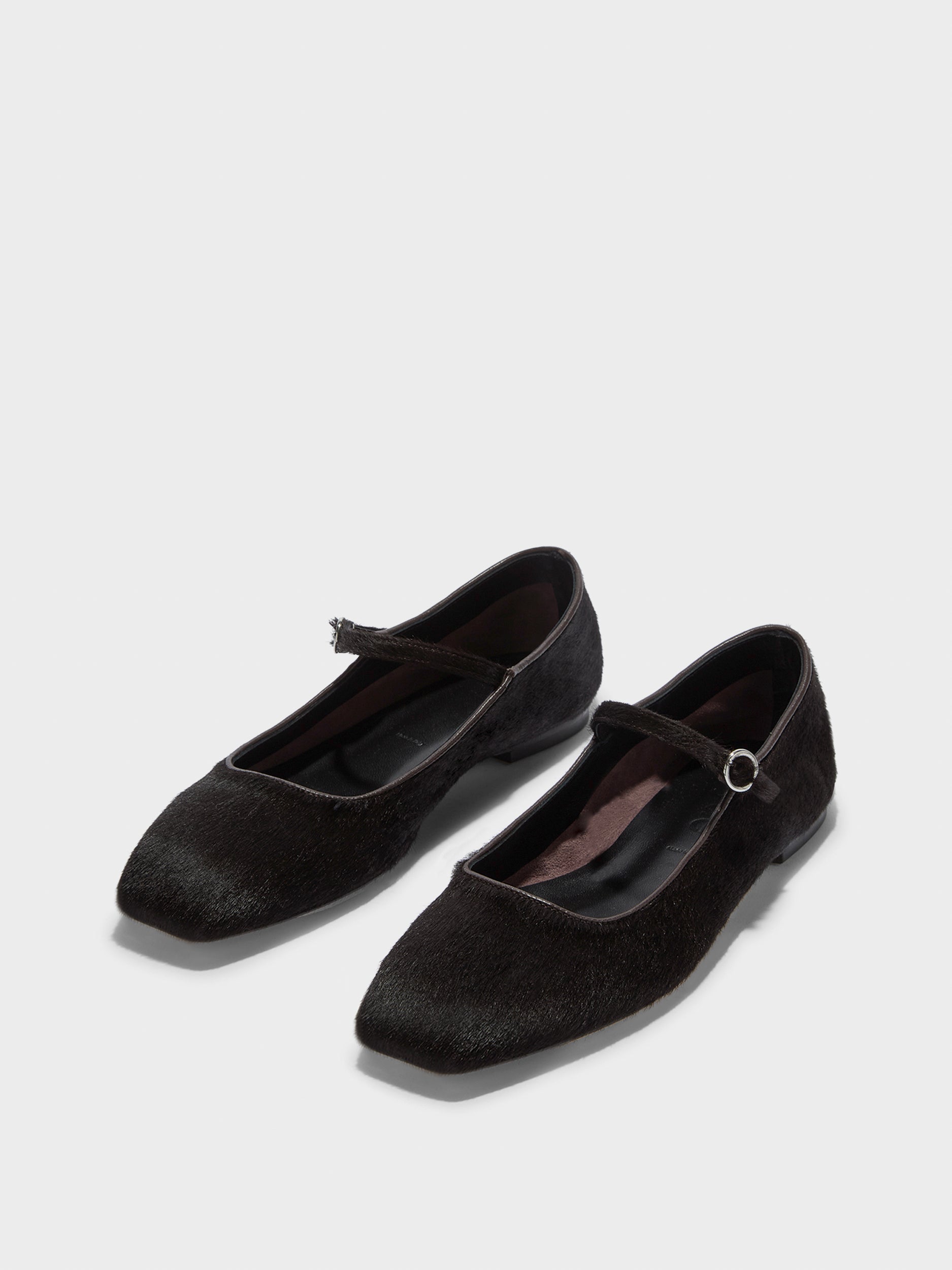 Uma Ponyhair Flats - Image 3