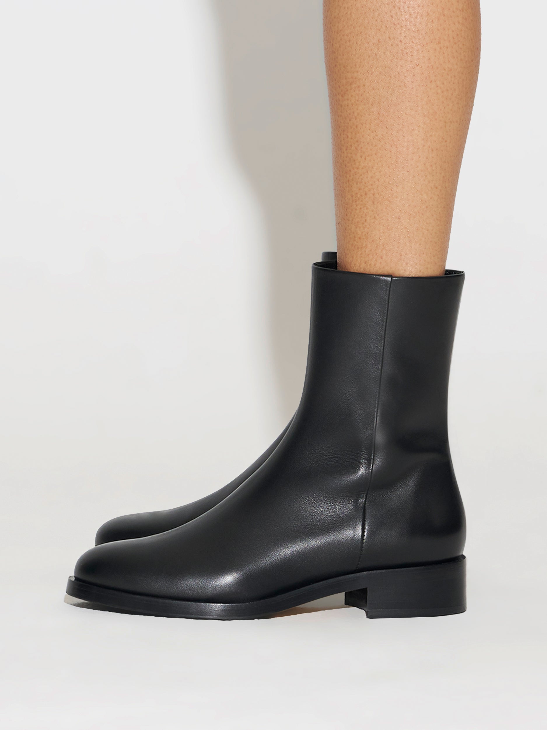Aeyde | Vincent Leather Ankle Boots for Women | Black Calf | Round Toe | Low Heel | How to Style