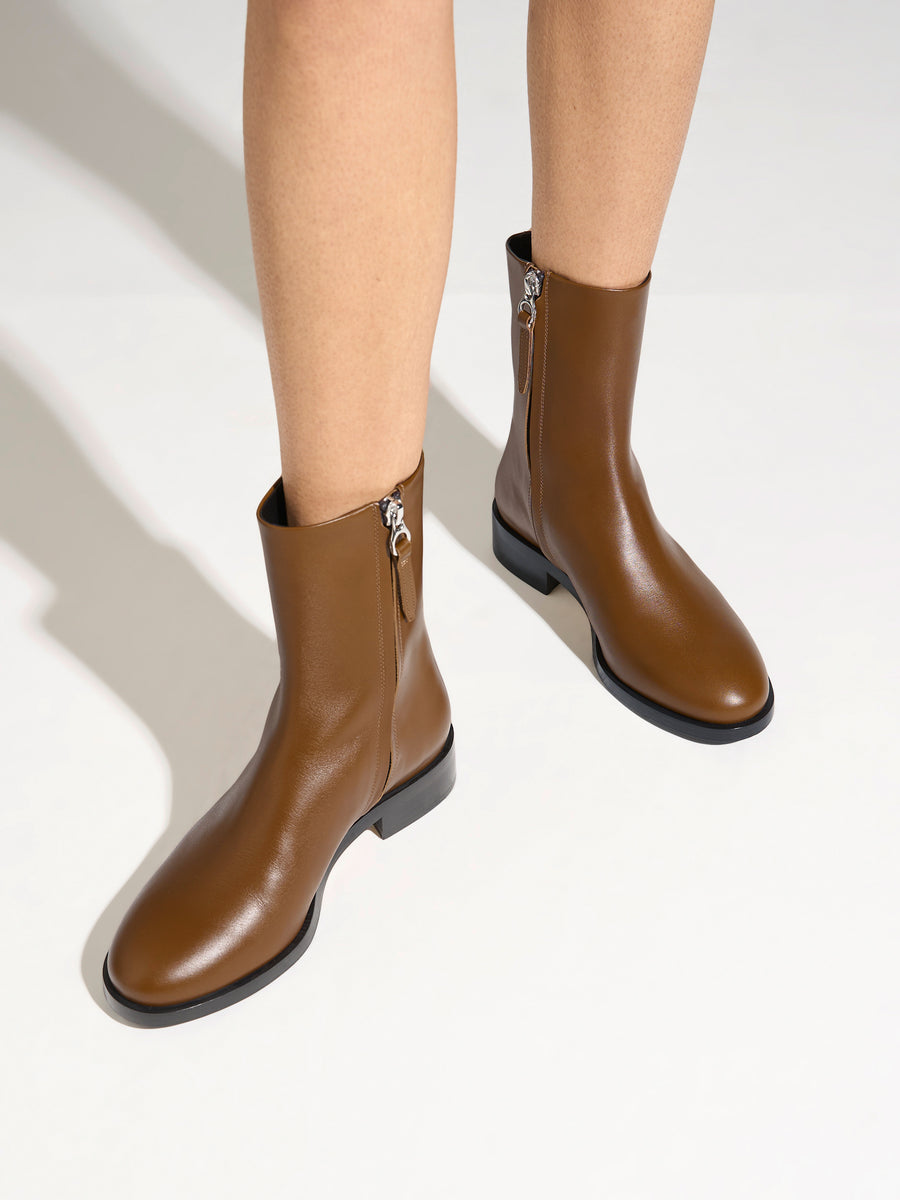 Aeyde | Vincent Leather Ankle Boots for Women | Tobacco Calf | Round Toe | Low Heel | On Feet