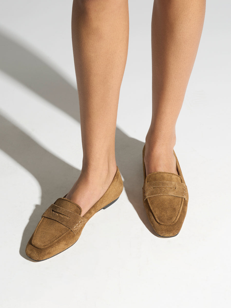 Aeyde | Alfie Leather Flats for Women | Tobacco Suede | Square Toe | Flat Heel | On Feet