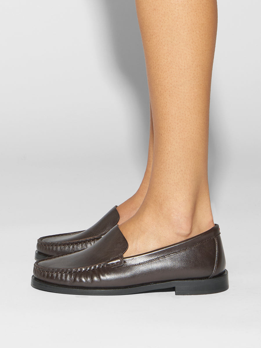 Aeyde | Arthur Leather Flats for Women | Moka Calf | Round Toe | Flat Heel | How to Style