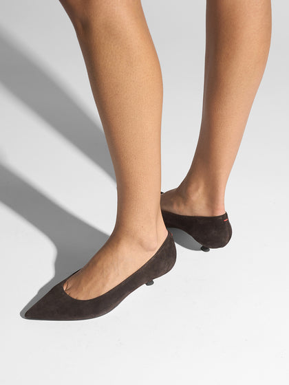Aeyde | Cari Leather Pumps for Women | Moka Suede | Pointed Toe | Mid Heel | On Feet