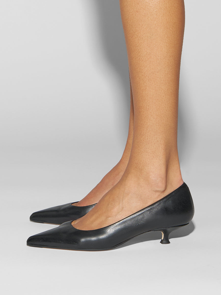 Aeyde | Cari Leather Pumps for Women | Black Nappa | Pointed Toe | Mid Heel | How to Style