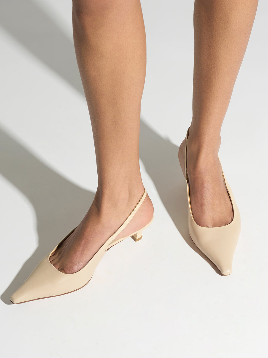 Aeyde | Catrina Leather Pumps for Women | Sand Nappa | Pointed Toe | Mid Heel | On Feet