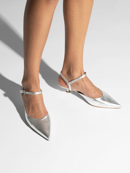 Aeyde | Colette Leather Pumps for Women | Silver Laminated Nappa | Pointed Toe | Mid Heel | On Feet