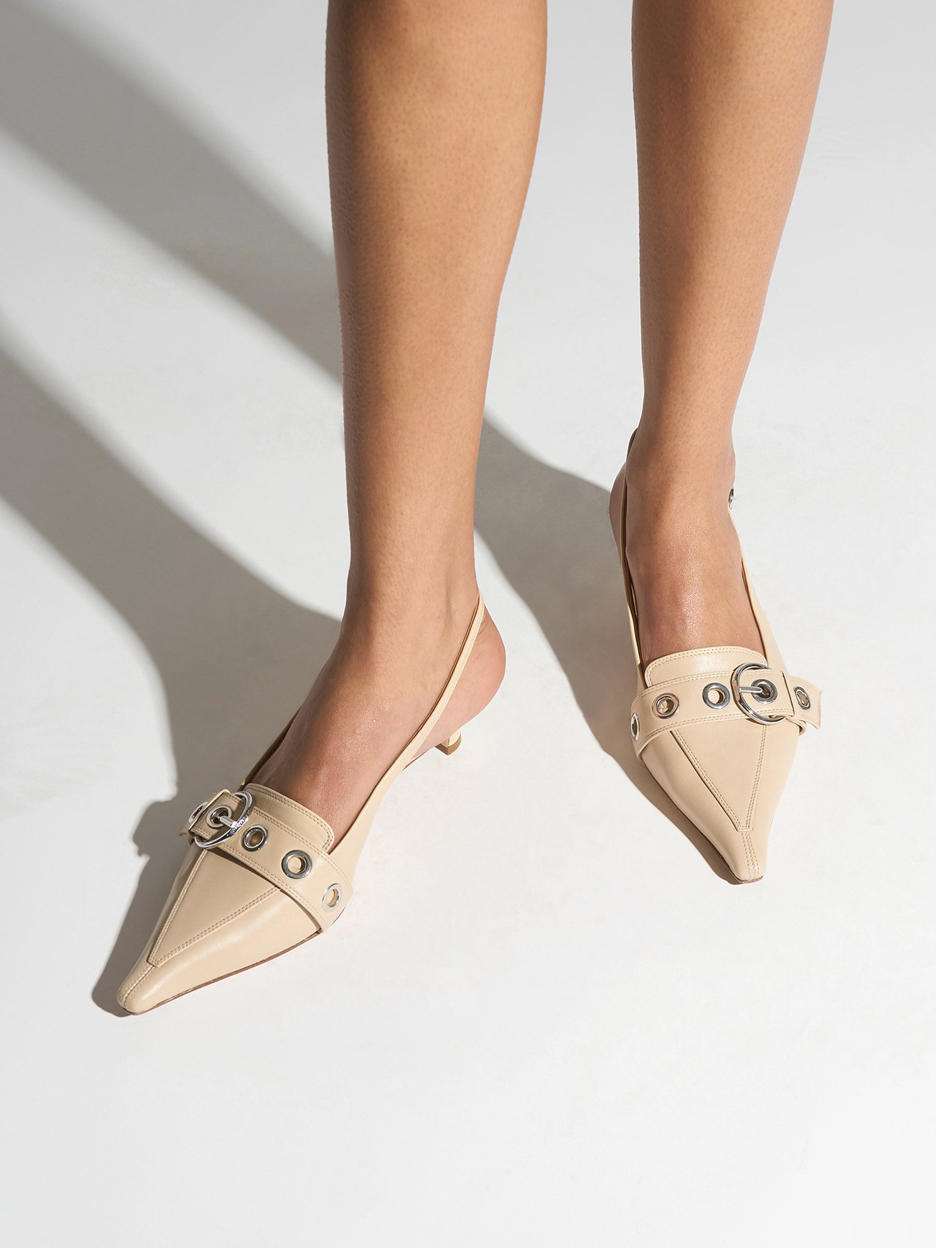 Aeyde | Davina Leather Pumps for Women | Sand Nappa | Pointed Toe | Mid Heel | On Feet