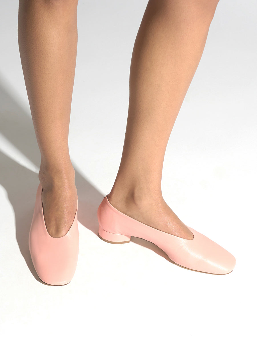 Aeyde | Delia Leather Flats for Women | Dusty Pink Nappa | Round Toe | Low Heel | On Feet
