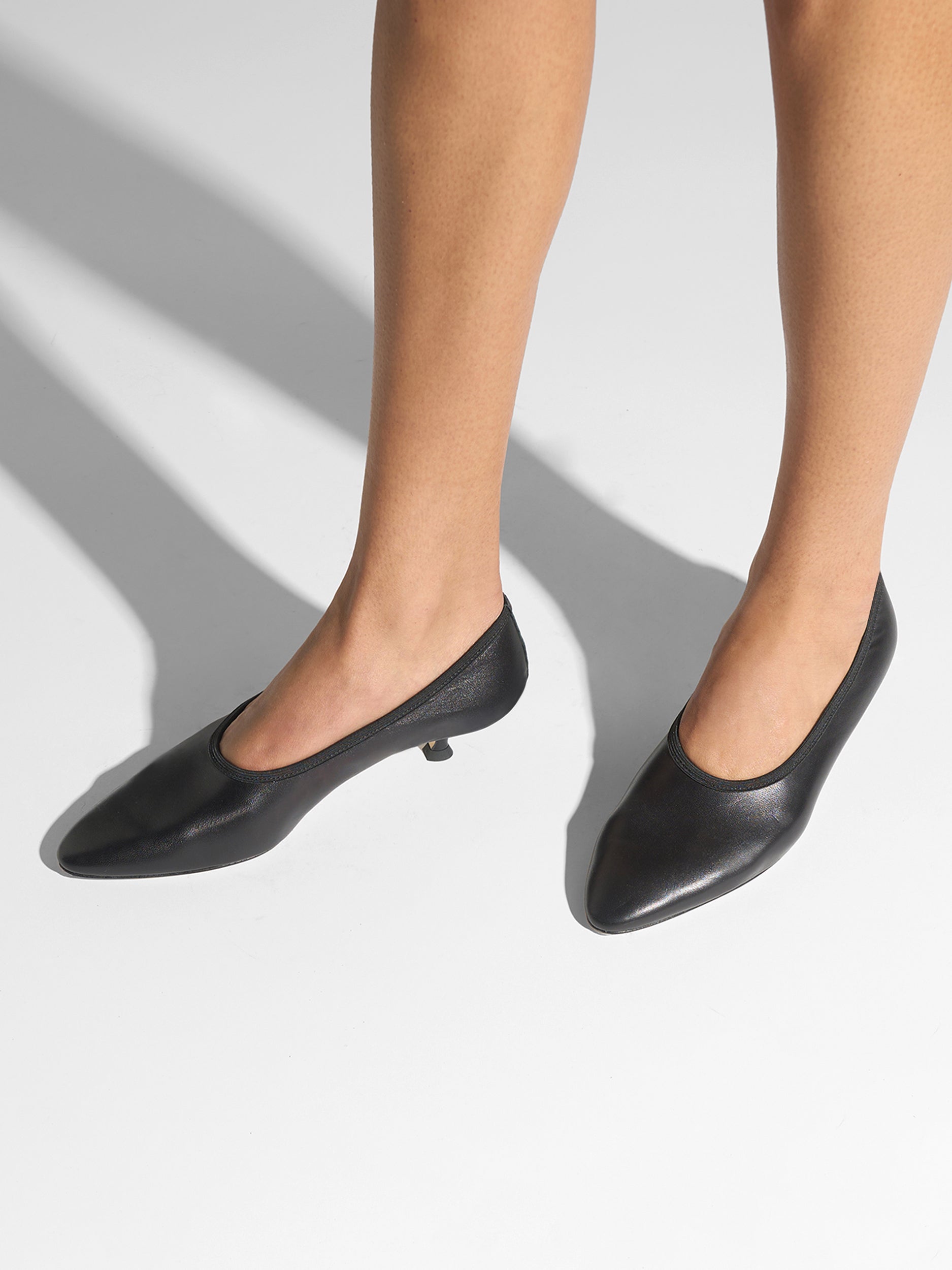 Aeyde | Hermia Leather Pumps for Women | Black Nappa |  | Mid Heel | On Feet