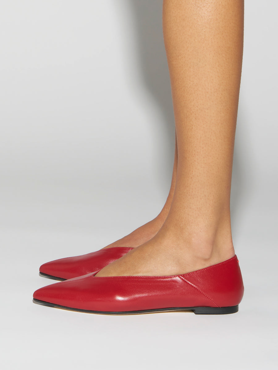 Aeyde | Moa Leather Flats for Women | Scarlet Nappa | Pointed Toe | Flat Heel | How to Style