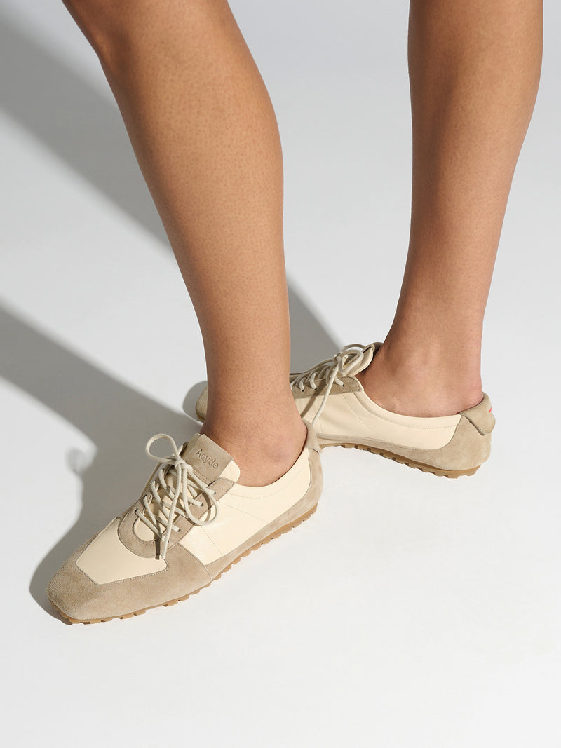 Uma Slim Sneakers