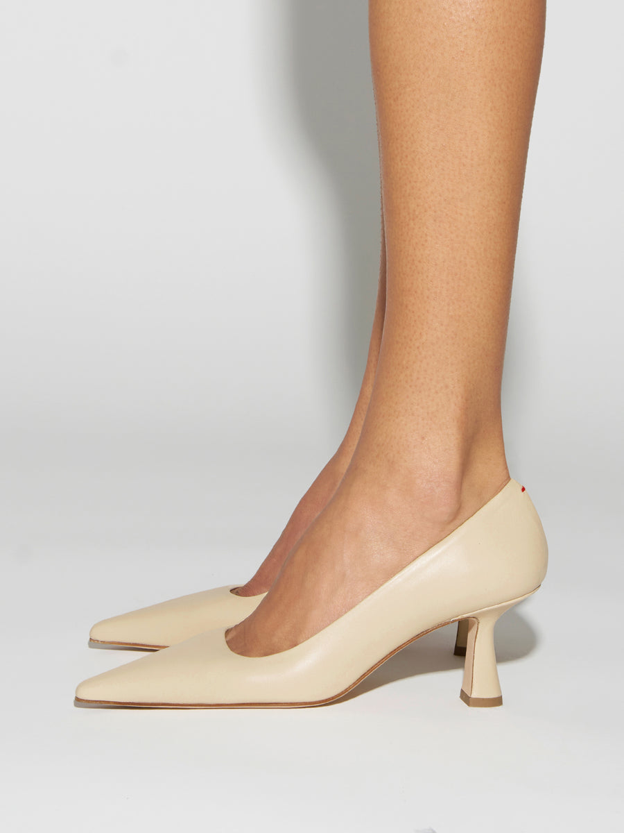 Aeyde | Zandra Leather Pumps for Women | Sand Nappa | Pointed Toe | High Heel | How to Style