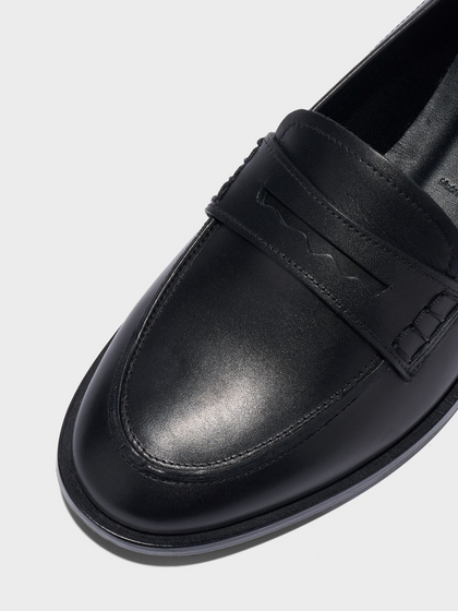 Aeyde | Oskar Leather Loafers Leather Flats for Women | Black Calf | Round Toe | Flat Heel | Luxury Materials | Handmade in Italy