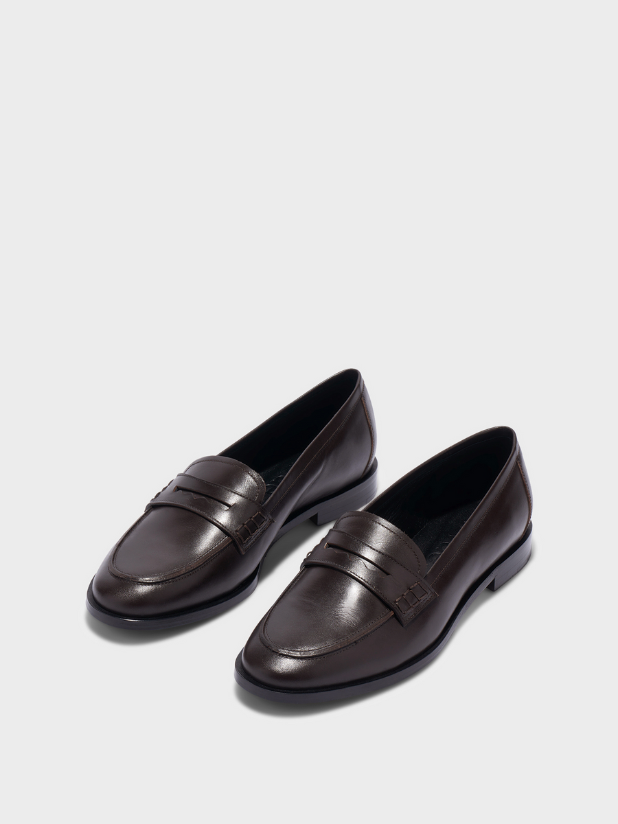 Aeyde | Oskar Leather Loafers Leather Flats for Women | Moka Calf | Round Toe | Flat Heel | On Feet